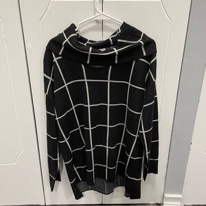 NWT Calvin Klein Black and White Cowl Neck Long Sleeve